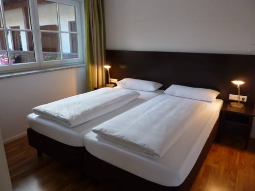 Imagen de la habitación del G&auml;stehaus Hubertus Hotel Garni. Foto 14