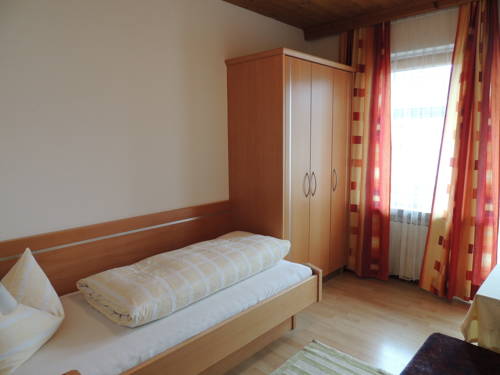 Imagen de la habitación del G&auml;stehaus Regina. Foto 5