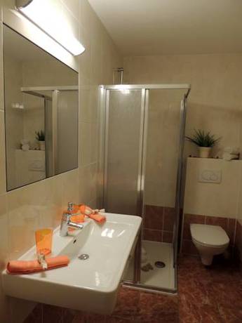 Imagen de la habitación del G&auml;stehaus Regina. Foto 8