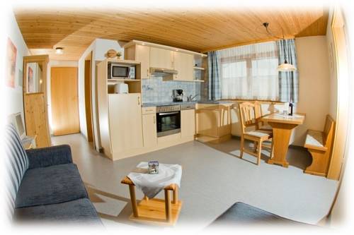 Imagen de la habitación del G&auml;stehaus Rifa. Foto 5