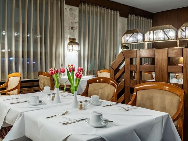 Imagen del bar/restaurante del G&auml;stehaus Royal. Foto 7