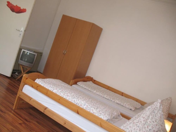 Imagen de la habitación del G&auml;stehaus Siebenschl&auml;fer. Foto 5