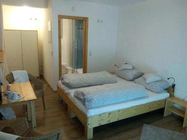 Imagen de la habitación del G&auml;stehaus Siebenschl&auml;fer. Foto 12