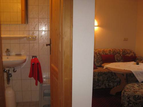 Imagen de la habitación del G&auml;stehaus Walserheimat. Foto 3