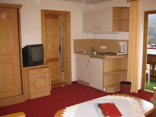 Imagen de la habitación del G&auml;stehaus Walserheimat. Foto 5