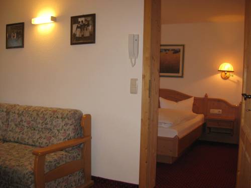 Imagen de la habitación del G&auml;stehaus Walserheimat. Foto 10