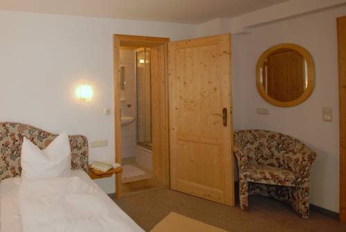 Imagen de la habitación del G&auml;stehaus Walserheimat. Foto 13