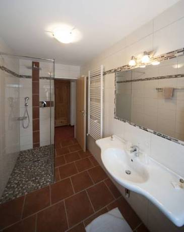Imagen de la habitación del G&auml;stehaus W&ouml;belerhof. Foto 13