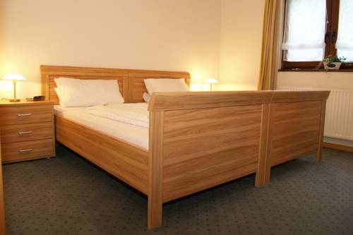 Imagen de la habitación del G&auml;stehaus Zum Stehling. Foto 13
