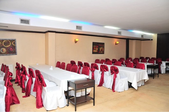 Imagen del bar/restaurante del Gaziantep Burak Park Hotel. Foto 3