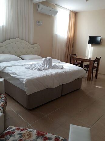 Imagen de la habitación del Gemici Otel. Foto 17
