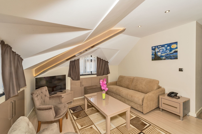 Imagen de los interiores del Gen Suites. Foto 17