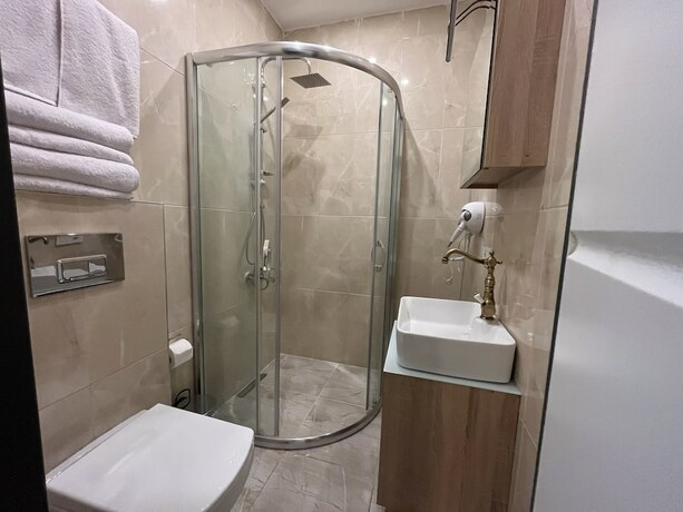 Imagen general del Genoa Port Hotel. Foto 4