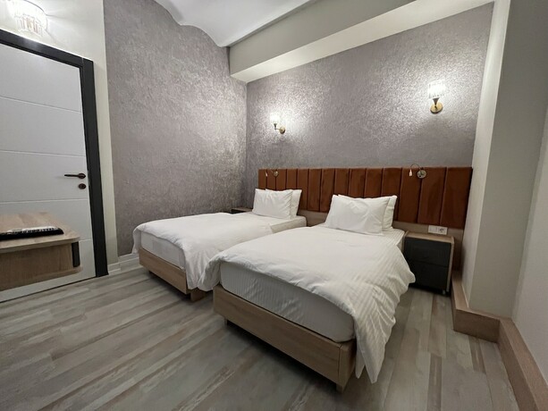 Imagen de la habitación del Genoa Port Hotel. Foto 19