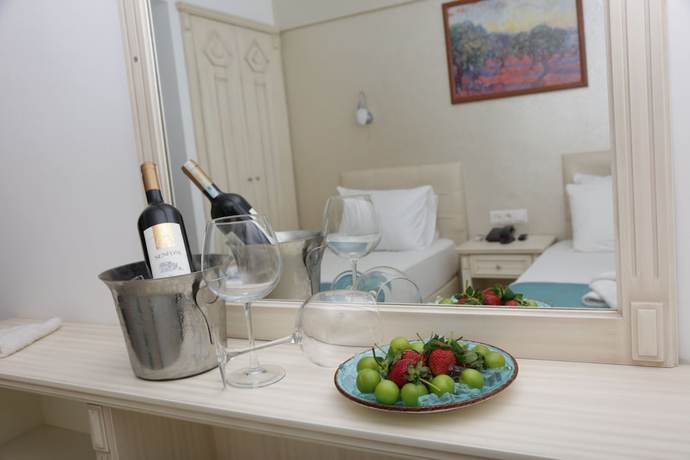 Imagen de la habitación del Geo Beach Hotel Marmaris. Foto 9