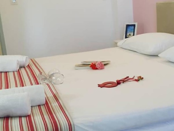 Imagen de la habitación del Gerani Studios. Foto 15