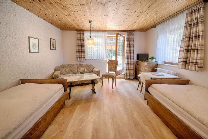 Imagen de la habitación del Gesundheitshotel Witzigmann. Foto 16