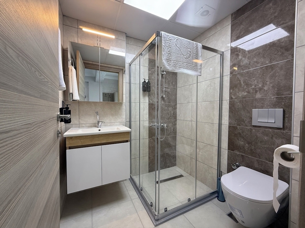 Imagen de la habitación del Geyikli Se&ccedil; Otel. Foto 14