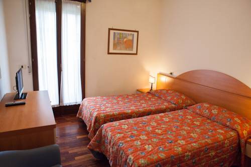 Imagen de la habitación del Giada Palace. Foto 14