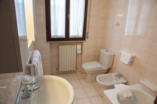 Imagen de la habitación del Giada Palace. Foto 15