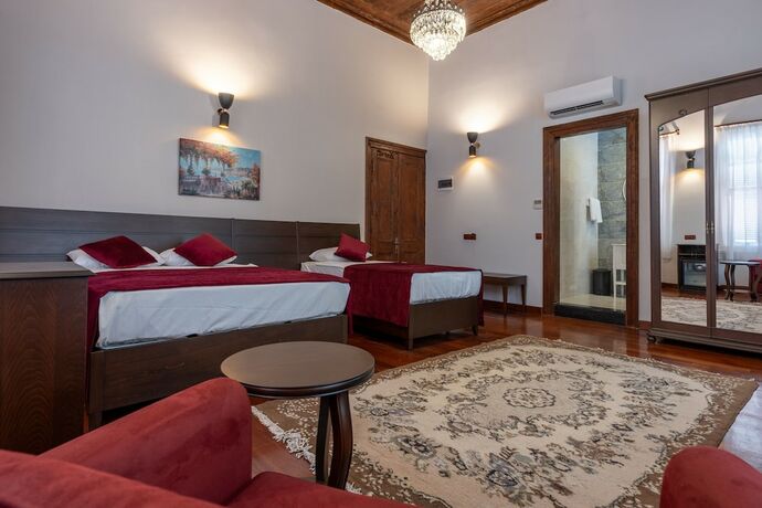 Imagen de la habitación del Giges King Hotel. Foto 17