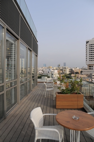 Imagen de los exteriores del Gilgal. Foto 13