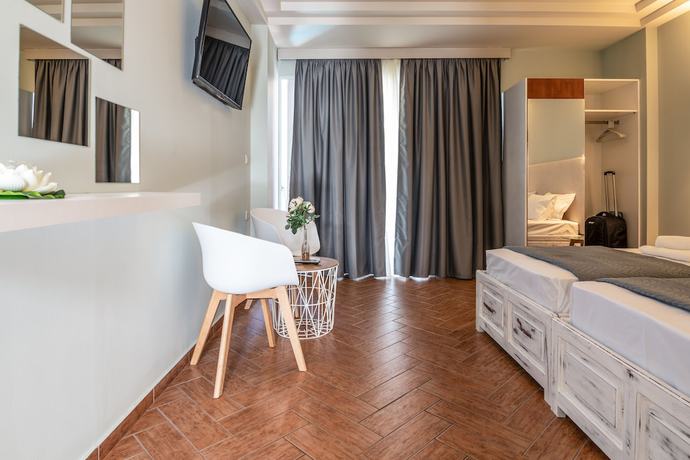 Imagen de la habitación del Girogiali Hotel. Foto 8