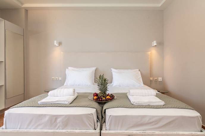 Imagen de la habitación del Girogiali Hotel. Foto 9