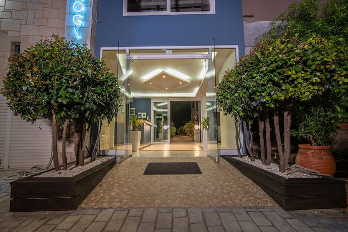 Imagen de los interiores del Girogiali Hotel. Foto 20