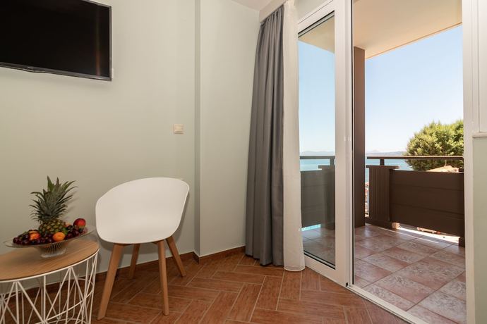 Imagen de la habitación del Girogiali Hotel. Foto 16