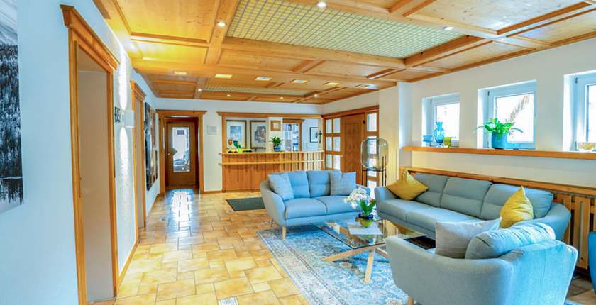 Imagen de los interiores del GlasHotel. Foto 19