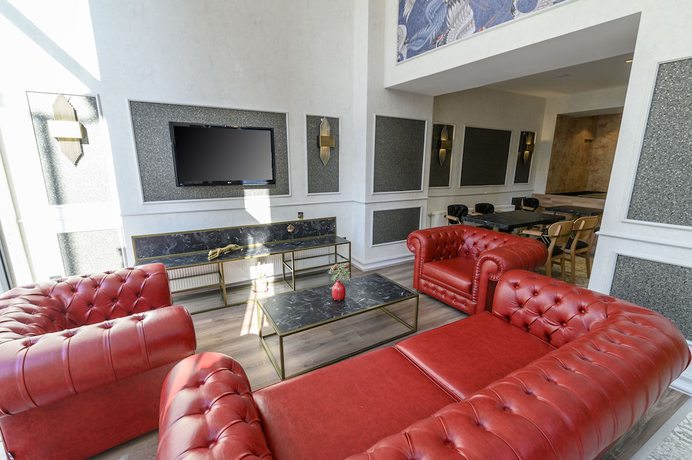 Imagen de los interiores del Global Suites Hotel. Foto 19