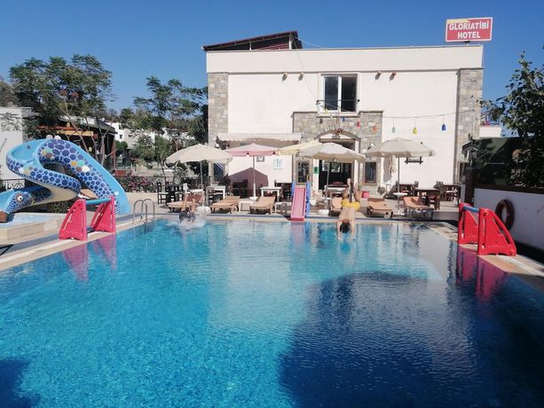 Imagen de la piscina del Gloria Tibi Hotel Gumbet. Foto 15