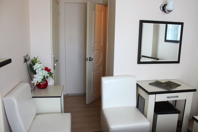 Imagen de la habitación del Glorina Hotel. Foto 15