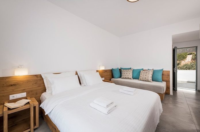 Imagen de la habitación del Glykeria Hotel. Foto 8