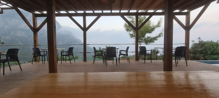 Imagen general del Goat Bungalow and Camping. Foto 15
