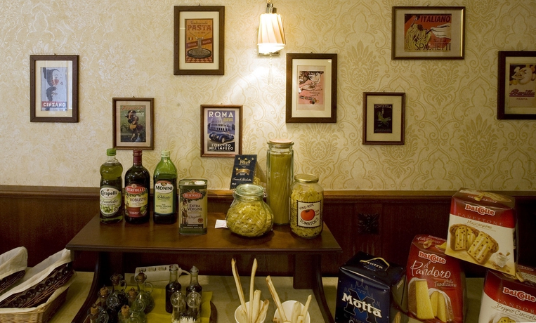 Imagen del bar/restaurante del Gold Hotel and Apartments. Foto 5