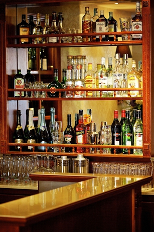 Imagen del bar/restaurante del Gold Hotel and Apartments. Foto 6