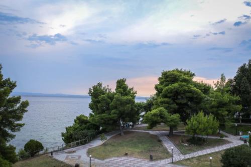 Imagen general del Golden Beach Hotel, Metamorfosi. Foto 2