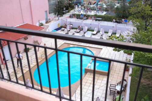 Imagen general del Golden Beach Hotel, Metamorfosi. Foto 4