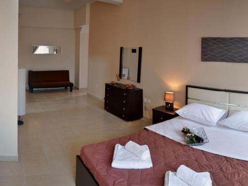 Imagen de la habitación del Golden Beach Hotel, Metamorfosi. Foto 8
