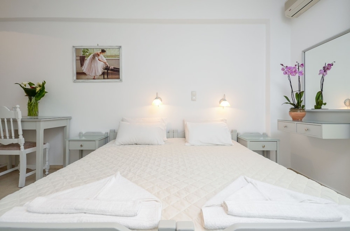 Imagen de la habitación del Golden Beach Studios. Foto 2