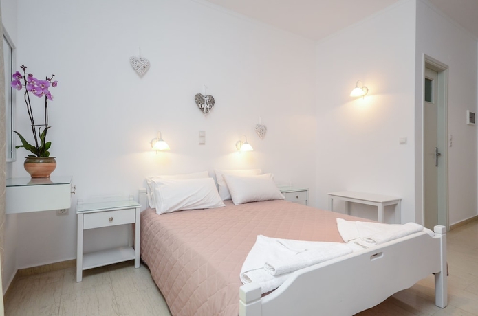 Imagen de la habitación del Golden Beach Studios. Foto 12