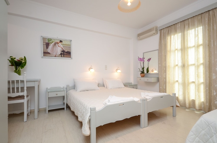 Imagen de la habitación del Golden Beach Studios. Foto 14