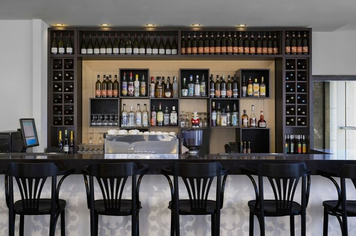 Imagen del bar/restaurante del Golden Crown Old City Hotel. Foto 15