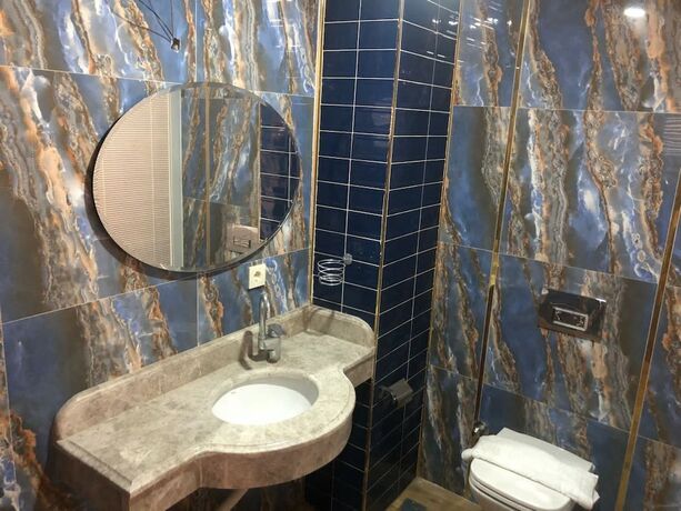 Imagen de la habitación del Golden Hill Hotel Downtown. Foto 17