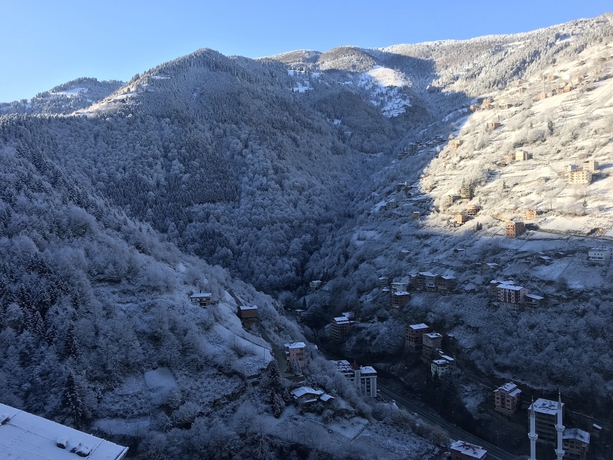 Imagen de los exteriores del Golden Inn Hotel Uzungol. Foto 16