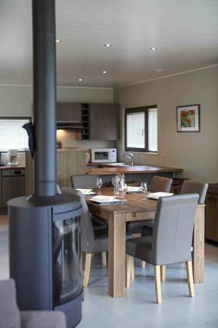 Imagen de la habitación del Golden Lakes Village / Ardennes. Foto 6