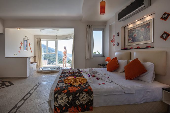 Imagen general del Golden Life Heights Deluxe Suite Hotel - Adults Only. Foto 1