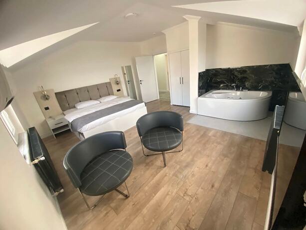 Imagen de la habitación del Golden Life Suite. Foto 19